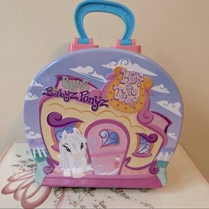 Bratz Babyz Ponyz Hot to Trot Metal Carrying Case